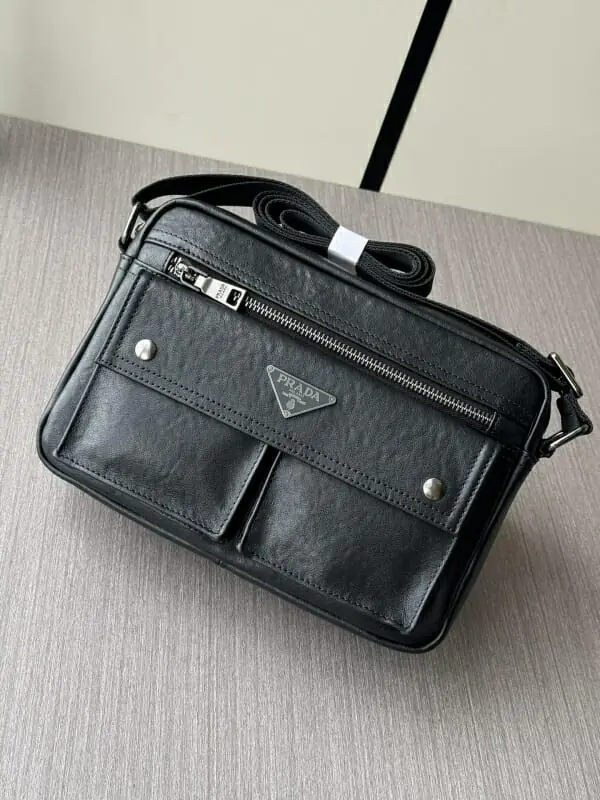 prada aaa homme mini sac a main s_123ba7a3